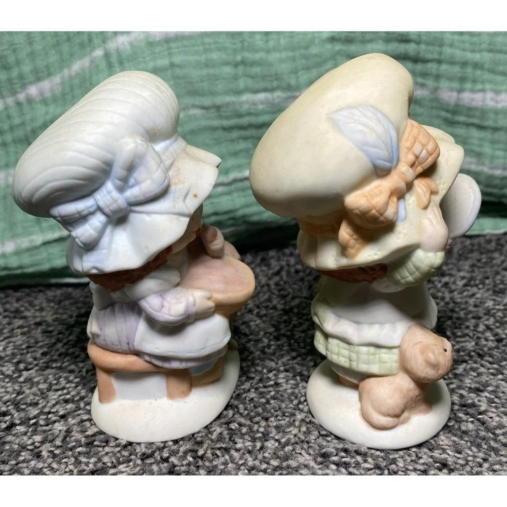 Vintage Miss Mitzie Girl With Puppy & With Cat & Tulips Figurines Heartline